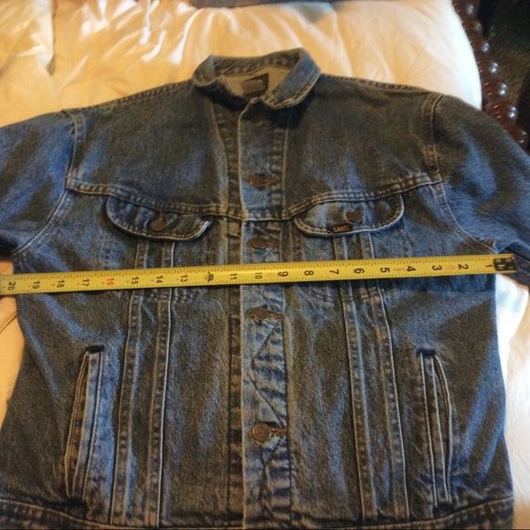 SOLD Vintage Lee Rider Jean Jacket with large inside pockets. - Picture 10 of 13